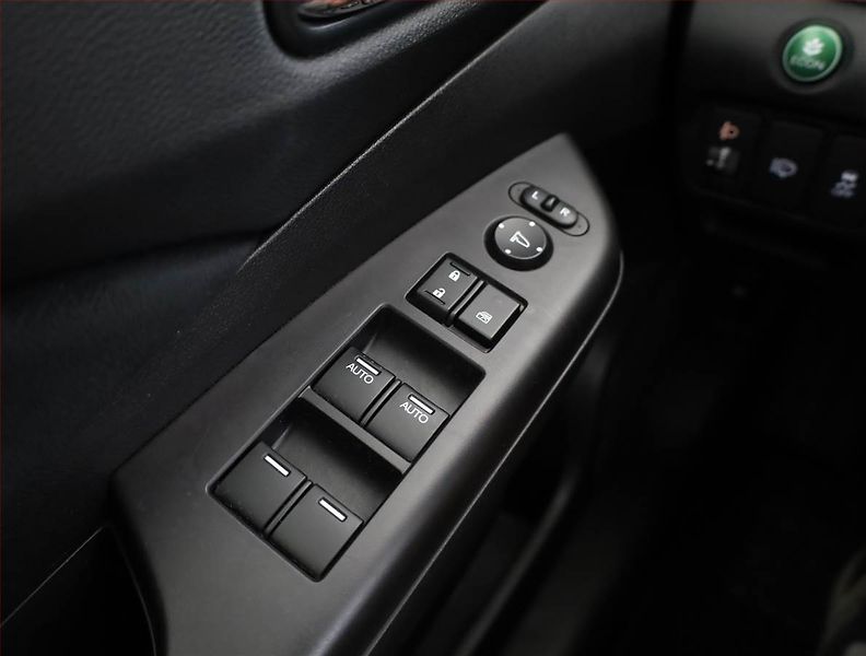 Honda CR-V (2015) 1.6 i-DTEC, Serv.kniha - fotka 11 z 18