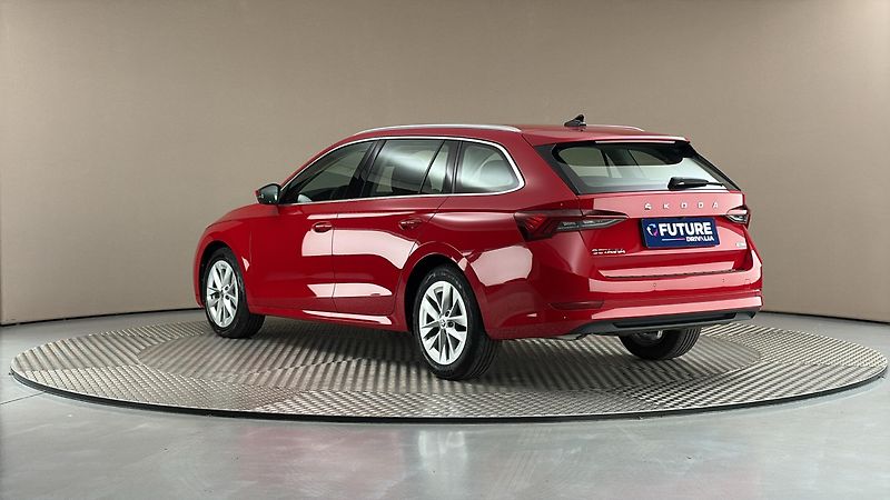 Škoda Octavia 1.5 TSI E-Tec DSG Style Combi - fotka 2 z 25
