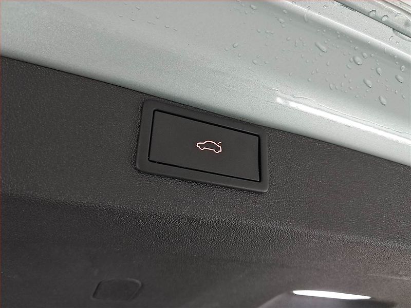 Škoda Enyaq (2021) iV 80 (82 kWh), SoH 78% - fotka 16 z 22