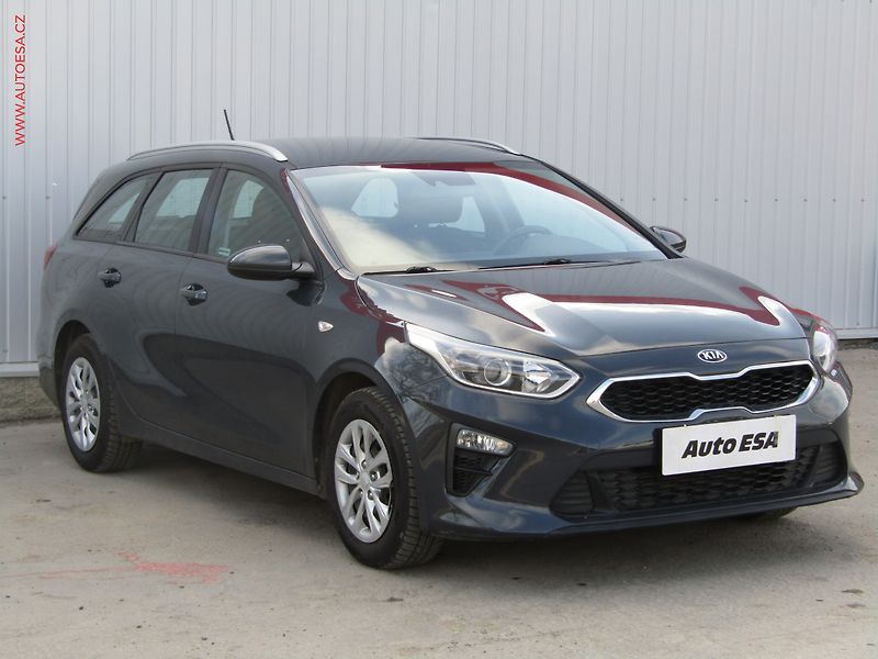 Kia Ceed (2021) 1.0 TGDi, ČR - fotografie inzerátu