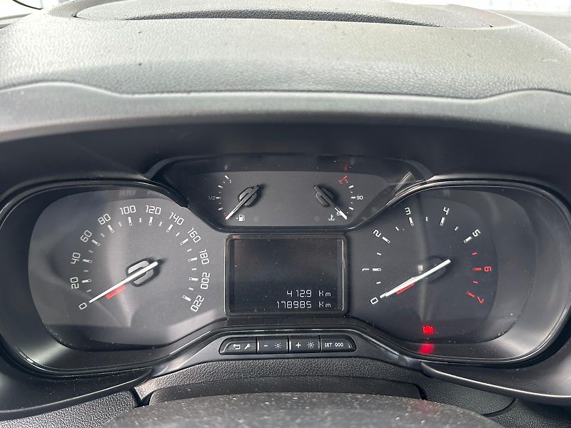 Citroën Berlingo (2021) 1.5HDi, 75KW - fotka 11 z 20