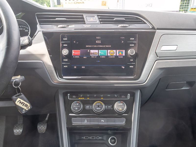 Volkswagen Touran (2019) 2.0TDI 110KW – Cebia 5*! - fotka 23 z 53