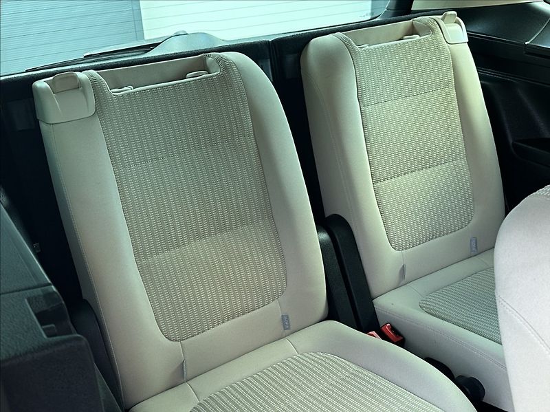 Seat Alhambra 1,4 TSI 150PS  Style-7 - fotka 23 z 52