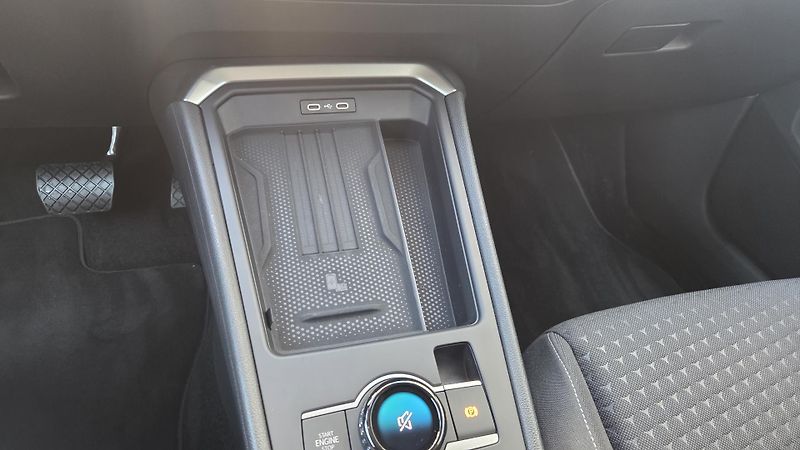 Volkswagen T-Roc Life 1,5 eTSI 85 kW 7DSG - fotka 21 z 26