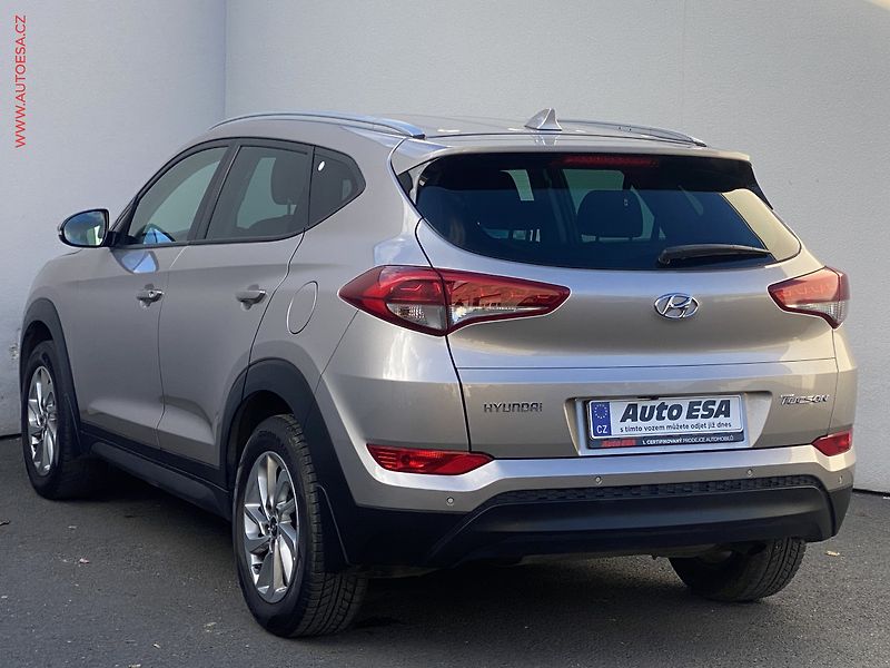 Hyundai Tucson (2016) 1.7CRDi, 2.maj,ČR, GO Czech - fotka 6 z 18