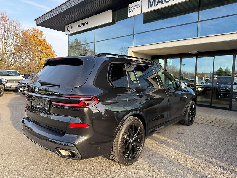BMW X7 40xd Masáže Nezávislé Tažné - fotka 7 z 21