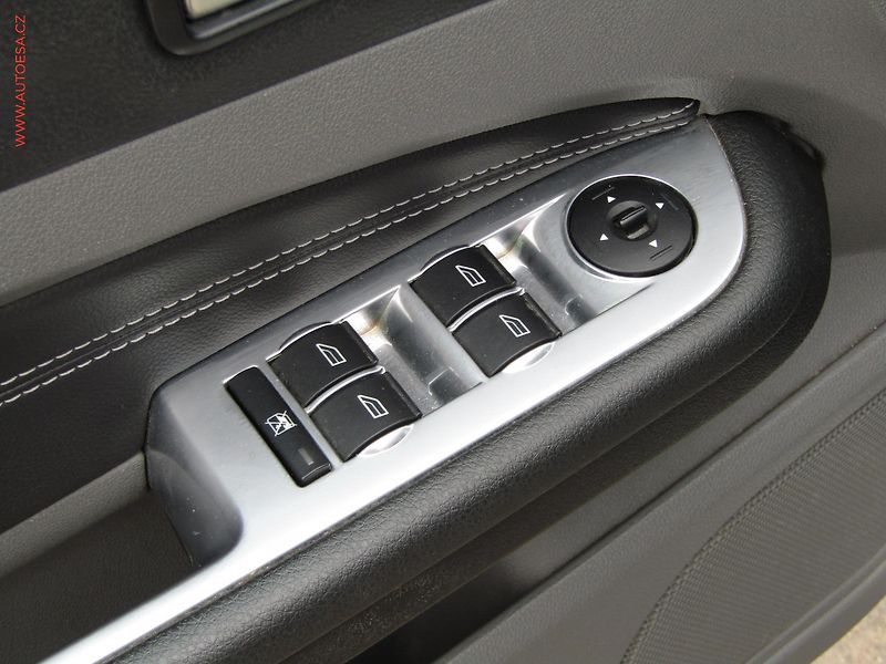 Ford Focus (2009) 1.6 TDCi, Klima - fotka 11 z 16
