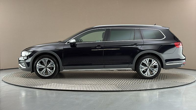 Volkswagen Passat 2.0 TDI DSG 4MOTION Alltrack - fotka 4 z 31