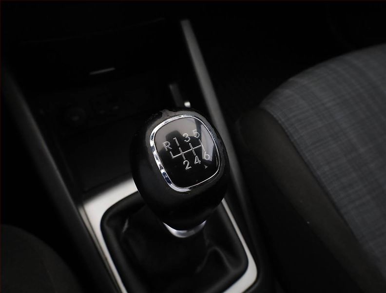 Kia Ceed (2010) 1.6 CRDi, jezdí výborně - fotka 11 z 16