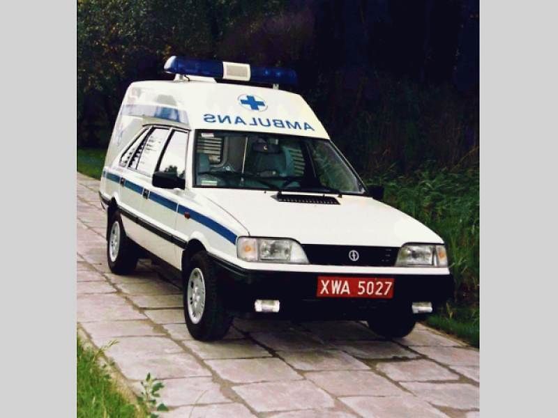 FSO Polonez se vyráběl mezi lezy 1978 až 2002