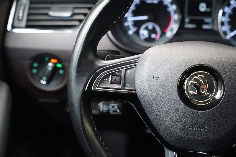 Škoda Octavia - fotka 15 z 26