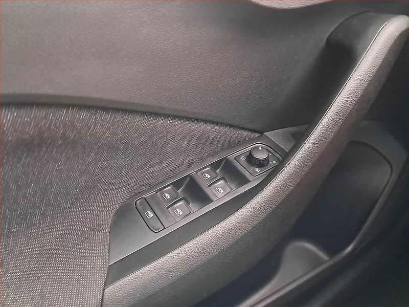 Škoda Scala (2020) Style Plus 1.5 TSI, Tempomat - fotka 16 z 17
