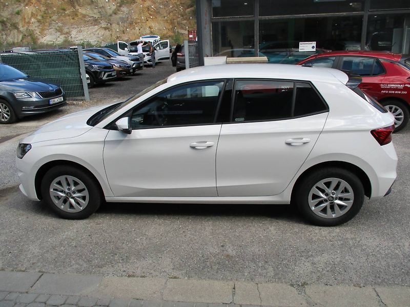 Škoda Fabia Selection 1,0TSI 70kW MT5/P514 - fotka 9 z 15