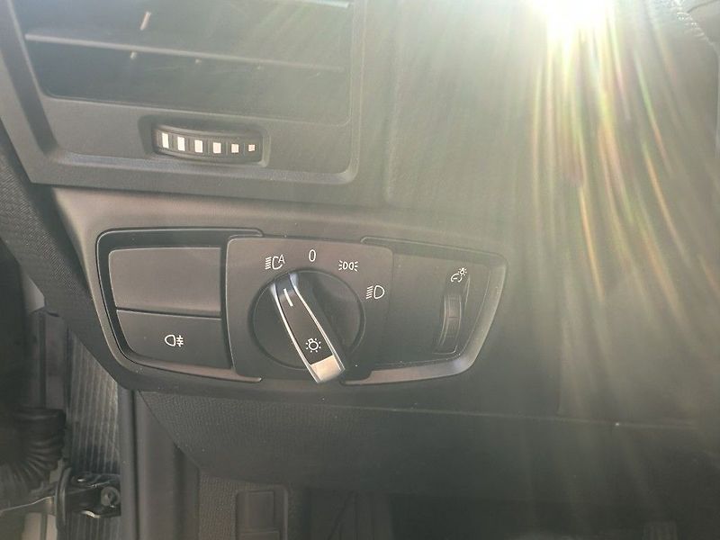 BMW i3 (2021) 120Ah 42,2 kWh - fotka 16 z 26