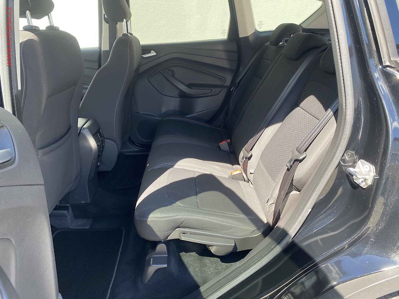 Ford Kuga (2018) 1.5 EB, Trend, TZ - fotka 10 z 16