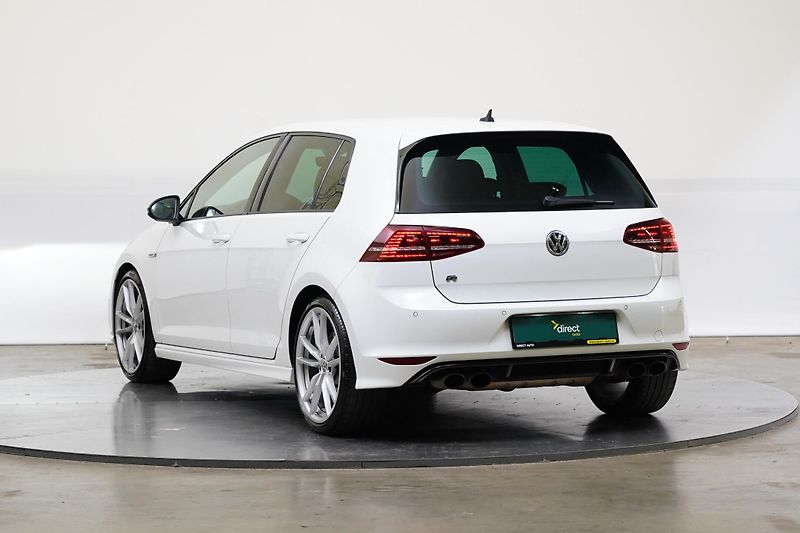 Volkswagen Golf - fotka 4 z 6