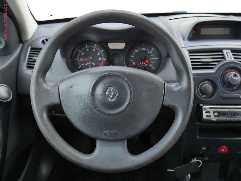 Renault Mégane (2006) 1.4i, ČR - fotka 12 z 16