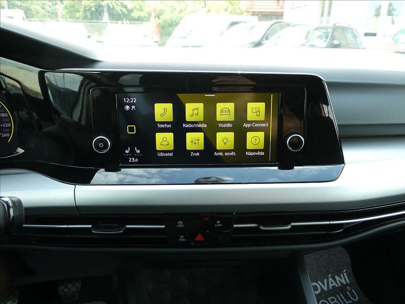 Volkswagen Golf 2,0 TDi VIII 2x kola,LED,CEBIA - fotka 27 z 49
