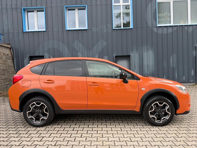 Subaru XV 2,0i AWD / servis.kn. /  - fotka 6 z 30