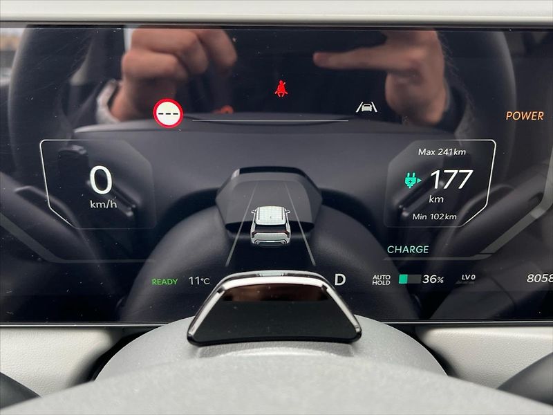 Kia EV3 1,0 150kW 81,4 kWh 4x2  AIR - fotka 16 z 26