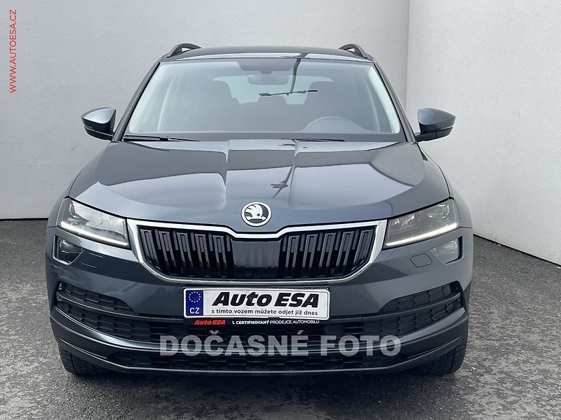 Škoda Karoq (2020) 2.0 TDi 4x4, Ambition, DSG - fotka 2 z 23
