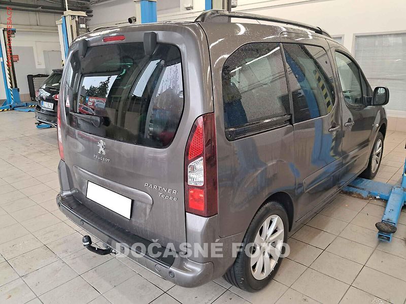 Peugeot Partner (2017) 1.6VTi Teepe, ČR, AC, temp - fotka 2 z 3