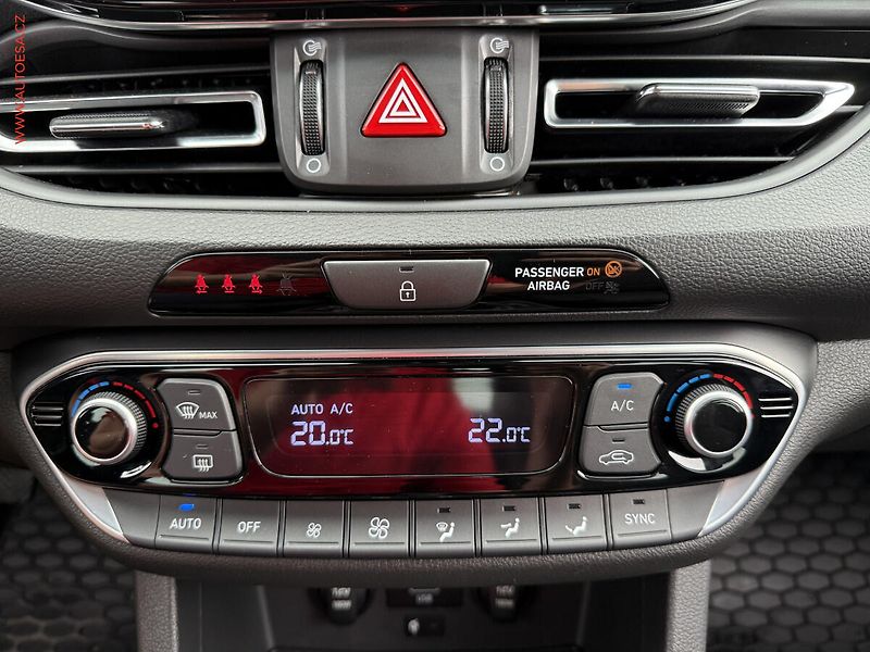 Hyundai i30 (2023) 1.0 T-GDi, ČR, AC, tempo - fotka 16 z 20