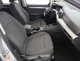 Volkswagen Golf (2024) Life 1.5 eTSI, digi klima - náhled 9