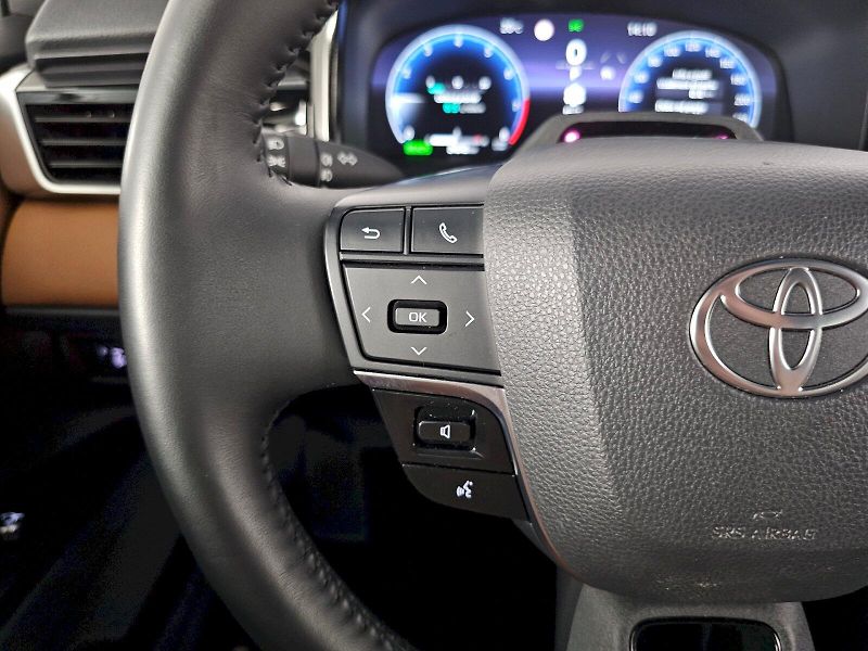 Toyota Camry (2025) 2.5HEV 230k - fotka 10 z 26
