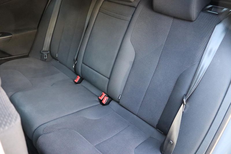 Volkswagen Passat VARIANT 2.0TDI DSG 103kW - fotka 40 z 50