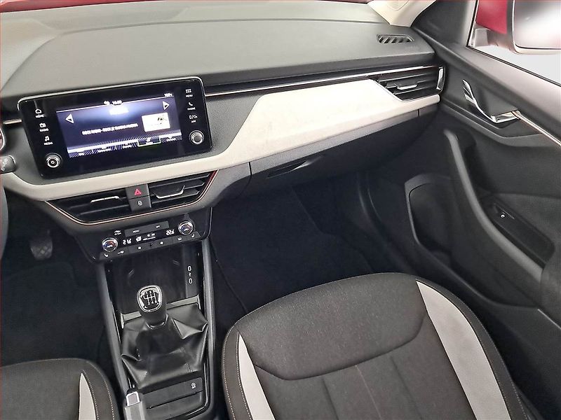 Škoda Kamiq (2024) Selection 1.0 TSI - fotka 8 z 18