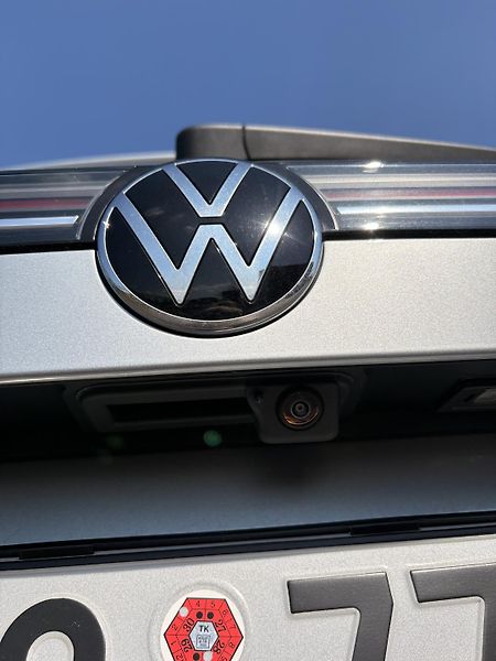 Volkswagen Passat (2024) R-line - fotka 8 z 22