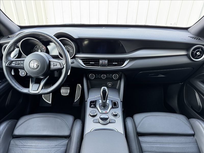 Alfa Romeo Stelvio 2,0 T Q4 AT8 ZF VELOCE původČR - fotka 26 z 50