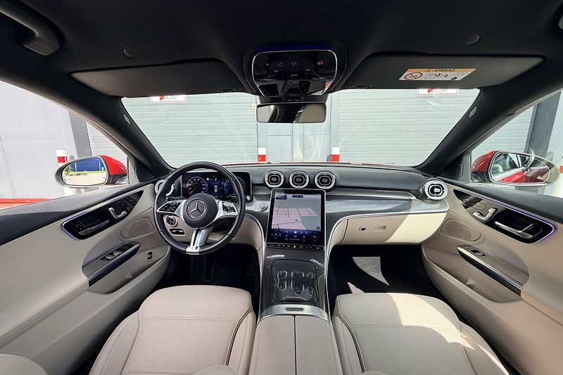 Mercedes-Benz Třídy C (2024) C 300 de 4Matic EQ - fotka 23 z 100