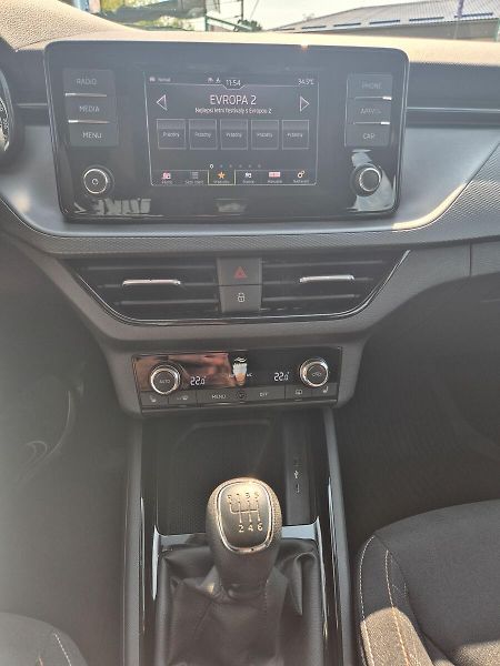 Škoda Kamiq 1,5 TSI 110 kW, CZ, 1. majitel - fotka 18 z 25