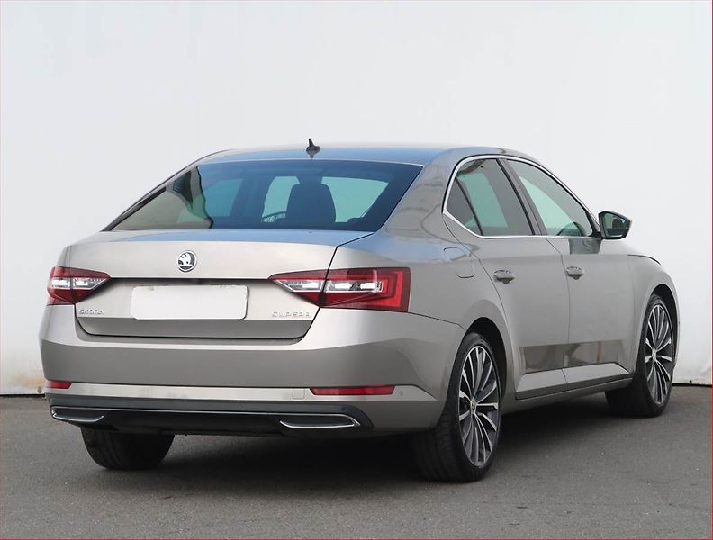 Škoda Superb (2018) Style Plus 2.0 TDI, Automat - fotka 5 z 26