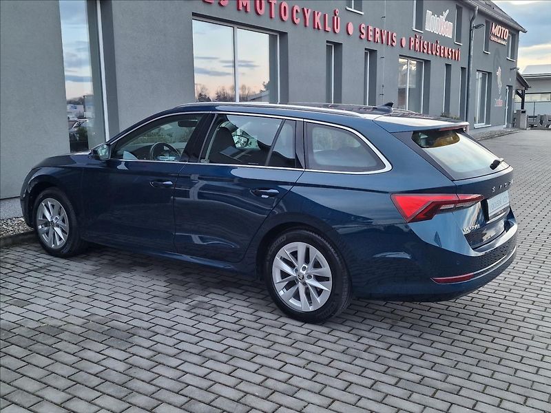 Škoda Octavia 2.0 TDi Style,původ ČR,1.Maj. - fotka 7 z 50