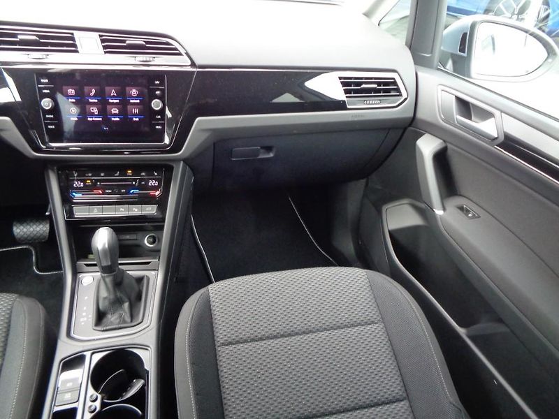 Volkswagen Touran People 1,5 TSI EVO 7DSG - fotka 20 z 30