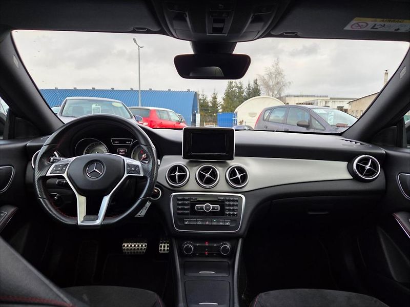 Mercedes-Benz CLA 1,8 100 KW 200 CDi automat - fotka 16 z 26
