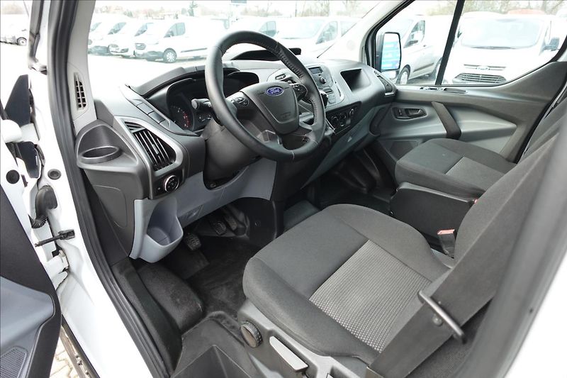 Ford Transit Custom 2,0 TDCI  L1H1 - fotka 16 z 30