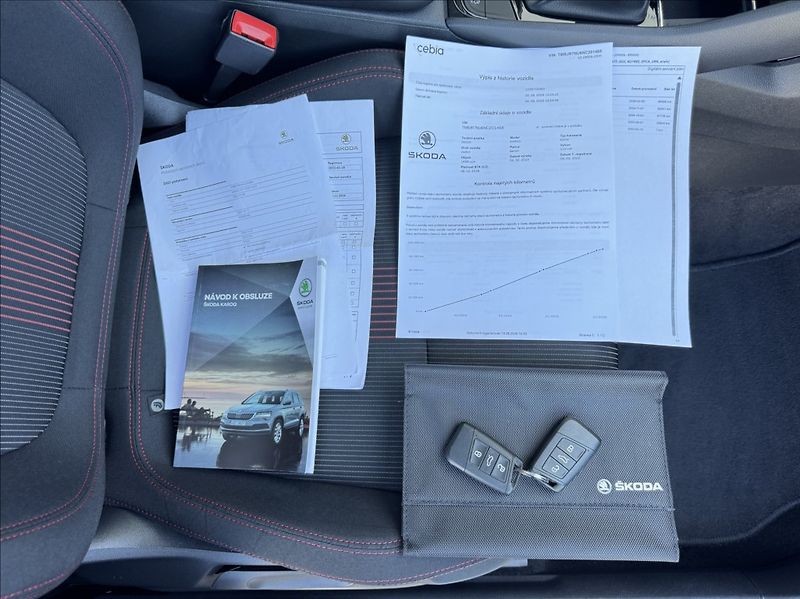 Škoda Karoq 1,5 TSI DSG STYLE DPH 1.maj ČR - fotka 48 z 50
