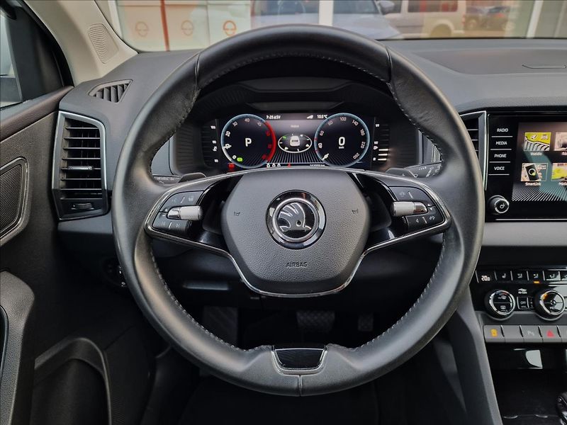 Škoda Karoq 2.0TDI DSG Style,ČR,1.Majitel - fotka 21 z 50