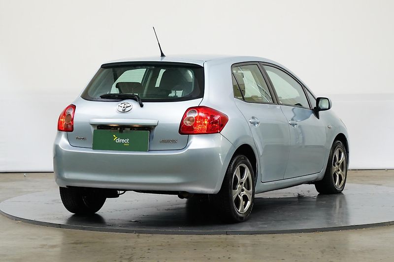 Toyota Auris - fotka 2 z 20