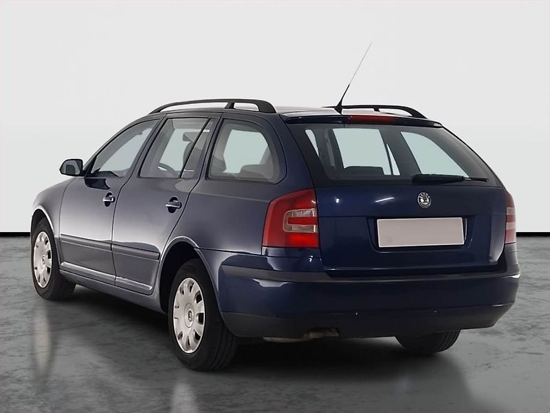 Škoda Octavia (2006) Ambiente 1.9 TDI, Serv.kniha - fotka 4 z 16