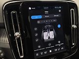 Volvo XC40 B3 CORE AUT  - náhled 38