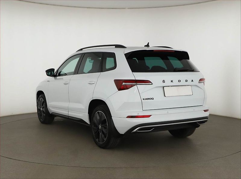 Škoda Karoq (2023) Sportline 1.5 TSI - fotka 4 z 15