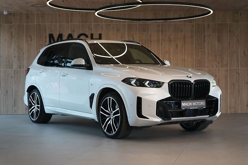 BMW X5 40d xDrive, Vzduch, Tažné, HUD - fotka 4 z 47