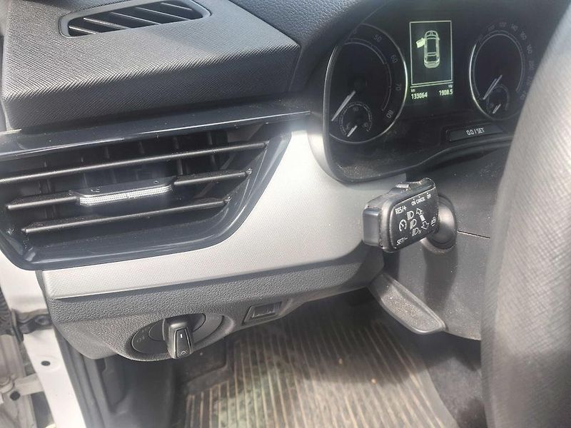 Škoda Scala 1,0 TSi 2BN7025 - fotka 18 z 22