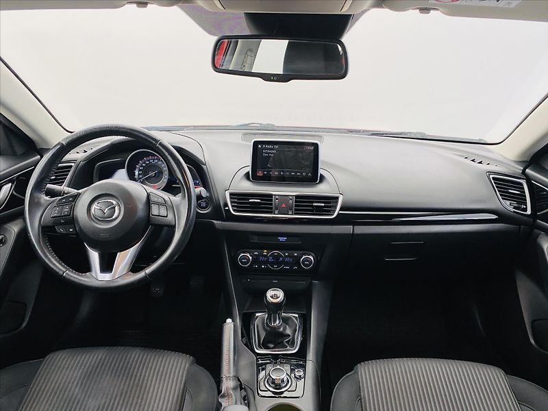 Mazda 3 1,5 Skyactiv-G Navi - fotka 9 z 26