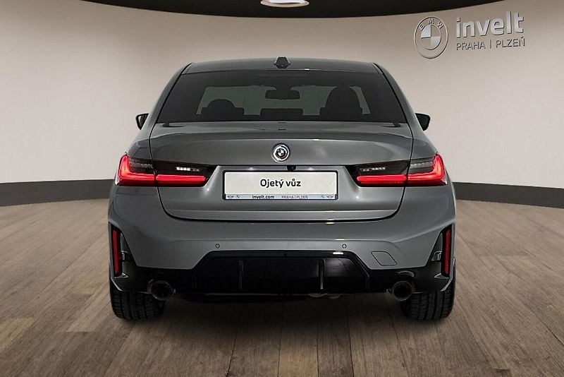 BMW Řada 3 řady 3 | 330d xDrive - fotka 4 z 27